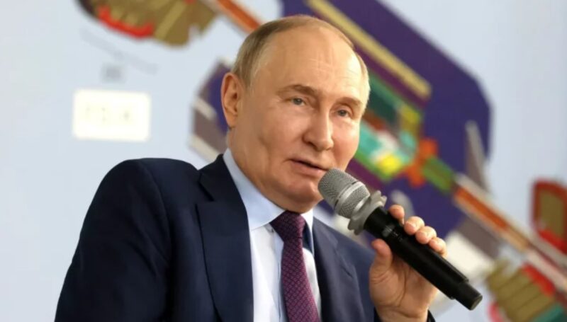 Путін виставив умови для переговорів, бажає повністю забрати чотири регіони України