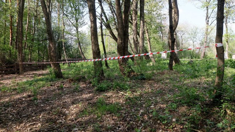 Польща спростувала фейк про припинення ексгумацій в Україні