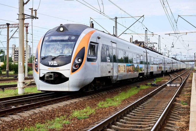 Укрзалізниця запроваджує новий потяг із найдовшим рейсом