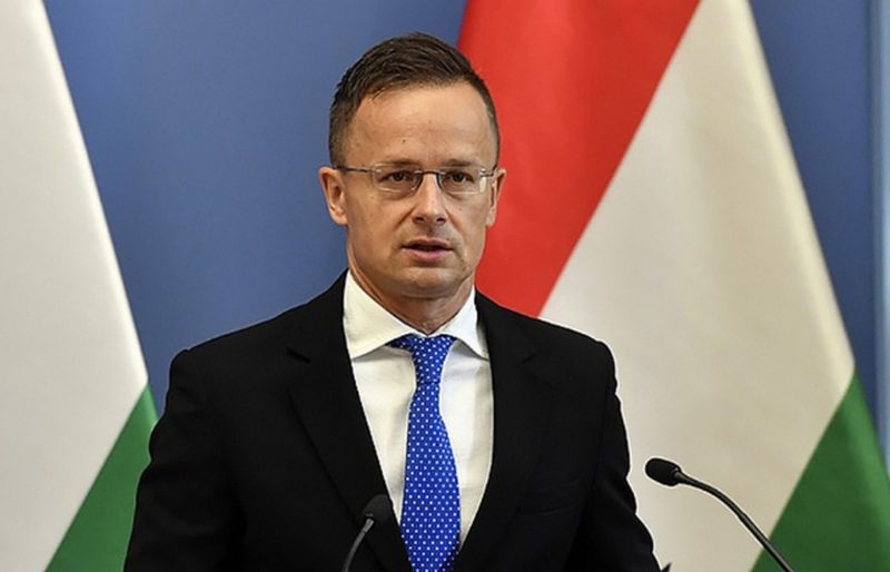 Угорщина відмовилася брати участь у закупівлі американської зброї для України