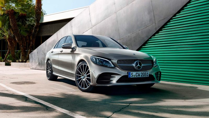 Mercedes припиняє виробництво свого найдоступнішого електрокара EQB