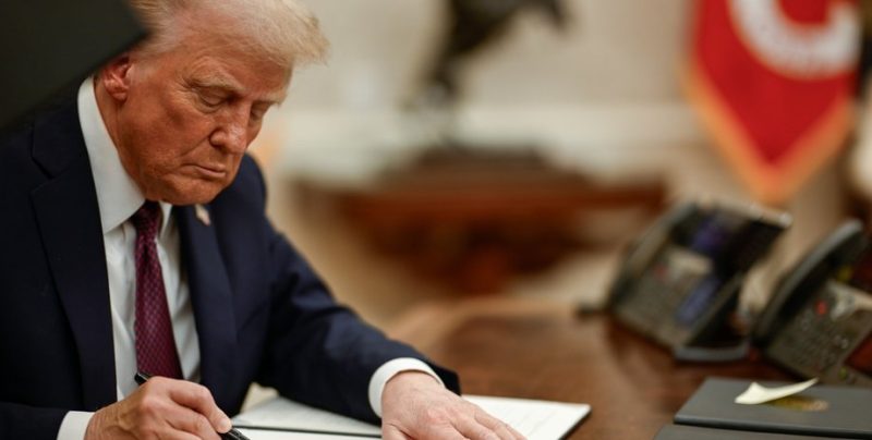 Білий дім готує нові обмеження, Трамп наполягає на президентському контролі