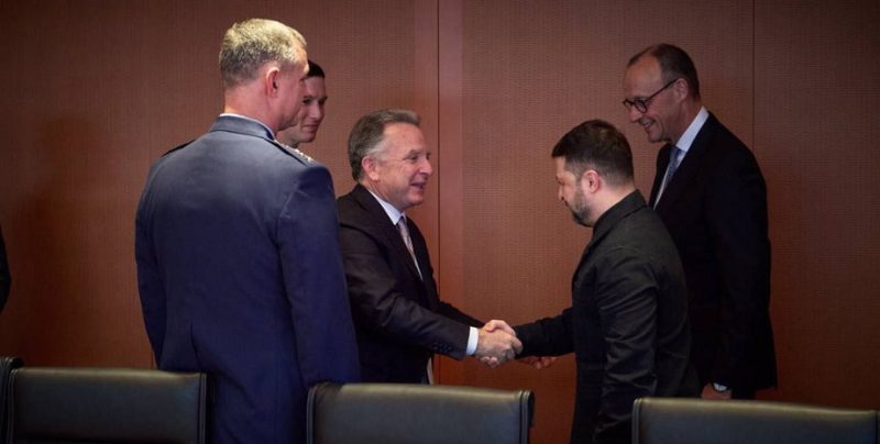 П’ять годин за зачиненими дверима, чи зрушив мирний процес після зустрічі Зеленського і США